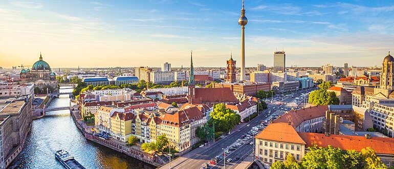 Pasqua  Storia Modernità  Berlino